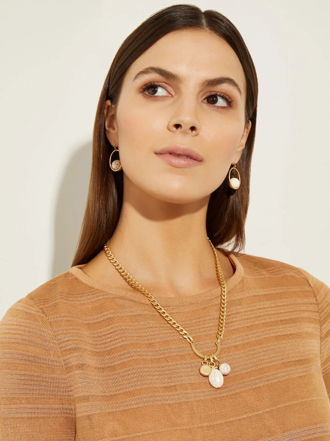 Handmade White Magnesite Pendant Chain Necklace