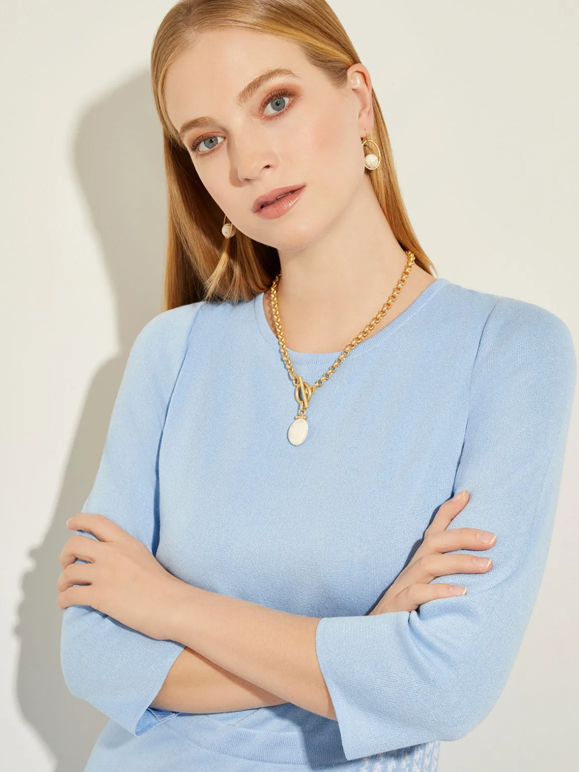 Handmade White Magnesite Pendant Toggle Chain Necklace