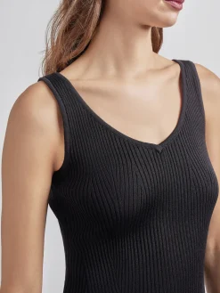 Shaped Ribbed Knit V-Neck Tank