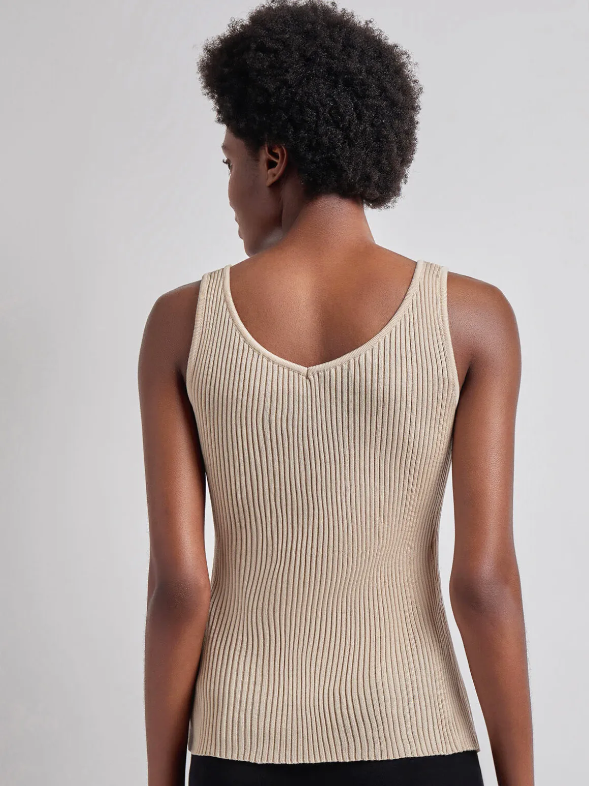 Shaped Ribbed Knit V-Neck Tank